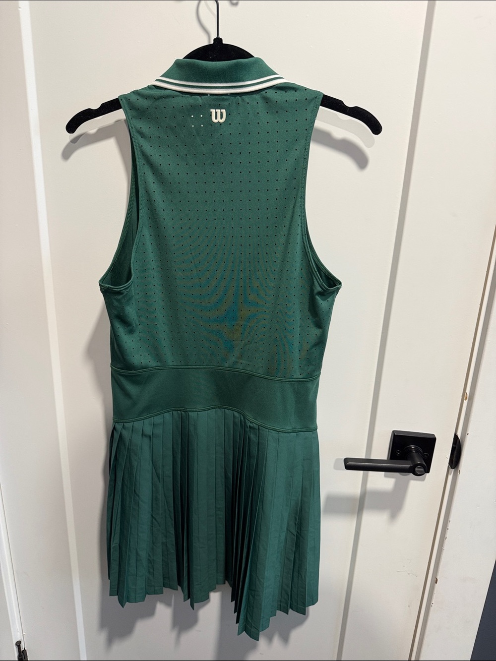 Wilson All Court Tennis Dress Green Pleated Athletic Golf Pickleball NWOT - Picture 7 of 12